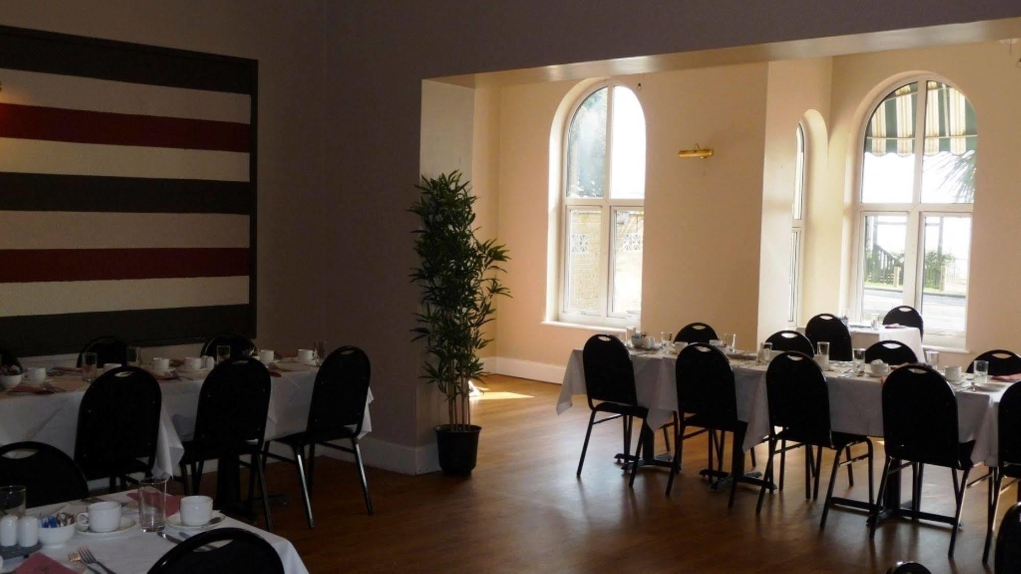 Esplanade Hotel Clacton-on-Sea Restoran gambar